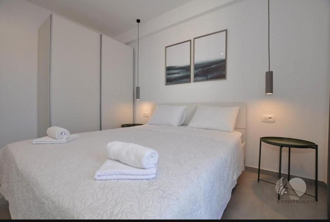 Apartmani Miranda Drašnice Eksteriør billede