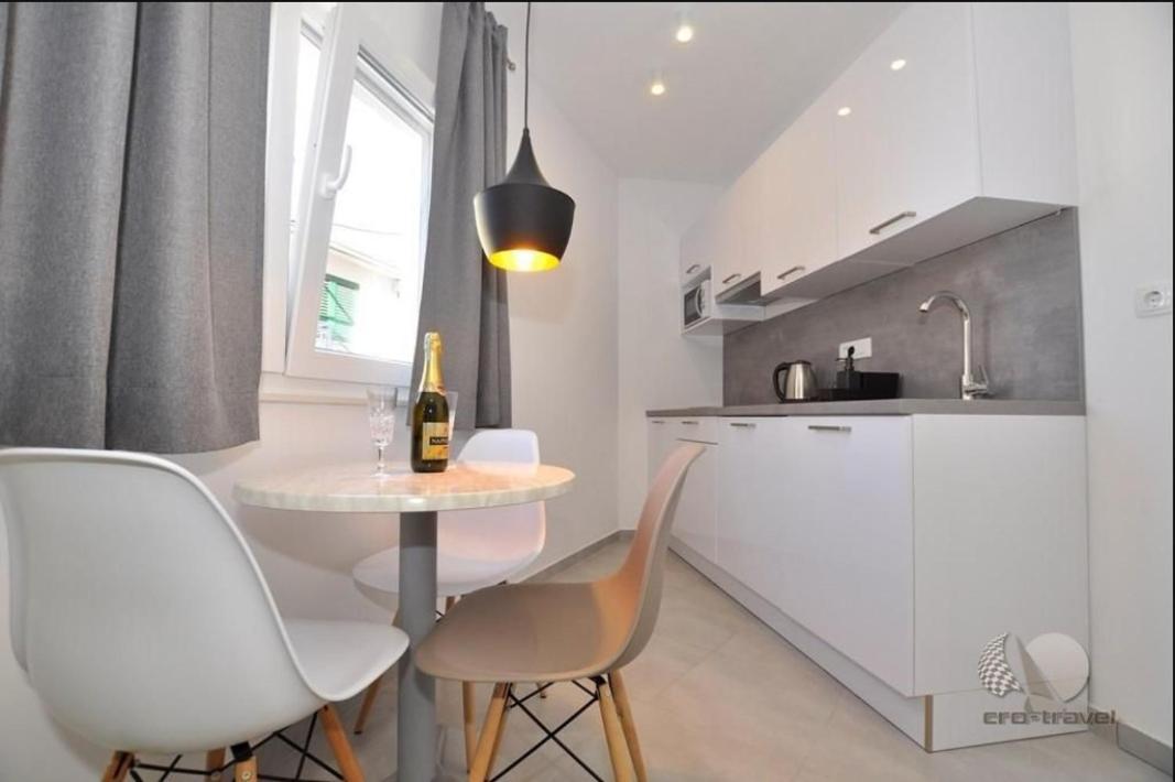 Apartmani Miranda Drašnice Eksteriør billede